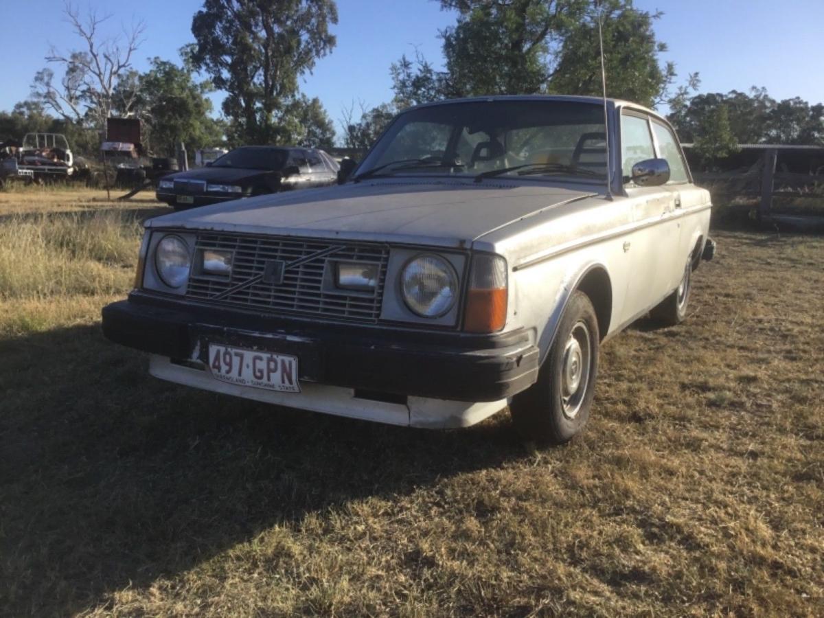 Volvo 240 gt